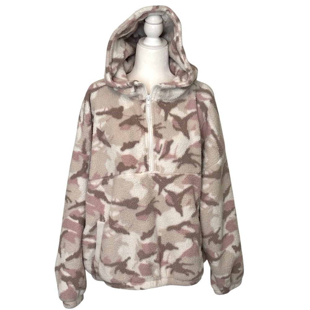 GAP Pink and Tan Camo Hooded Fleece Pullover Size XLarge.